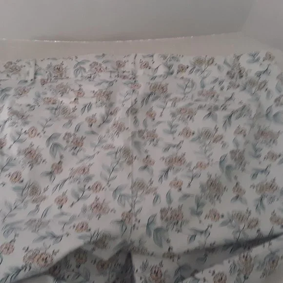 Loft Plus Size 16 Floral Pants - Picture 5 of 11